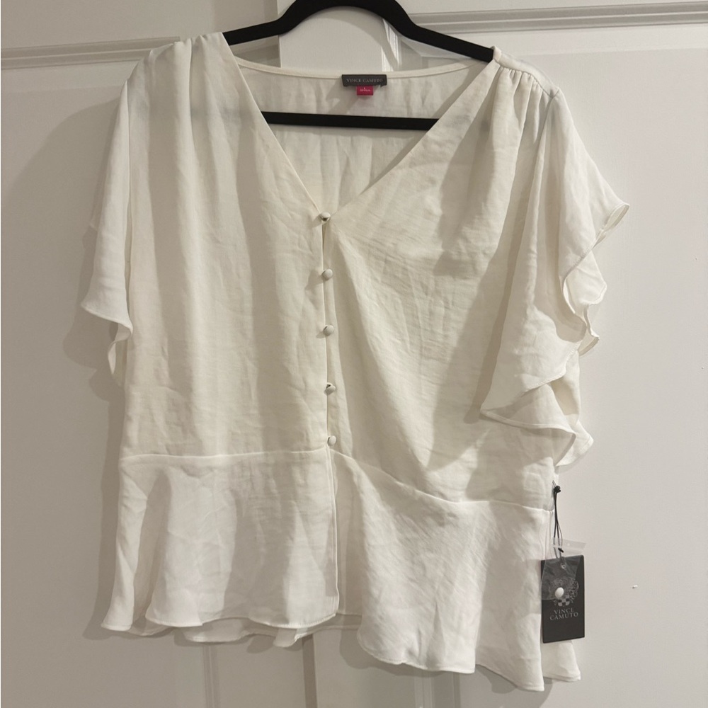 Vince Camuto Ivory Flutter Sleeve Button Blouse – Size L – NWT